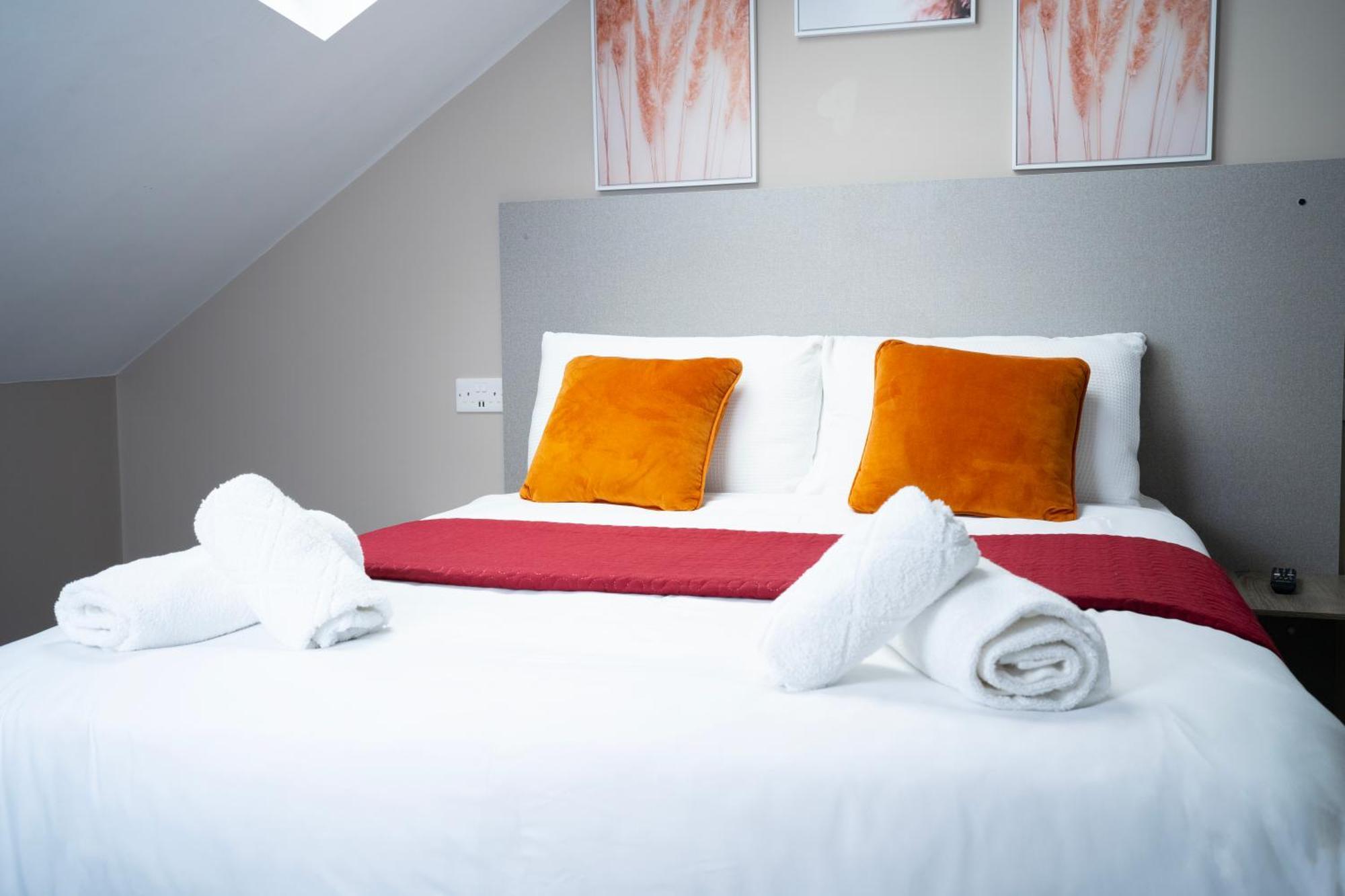 Paragraph Edmonton Palmers Green Esterno foto