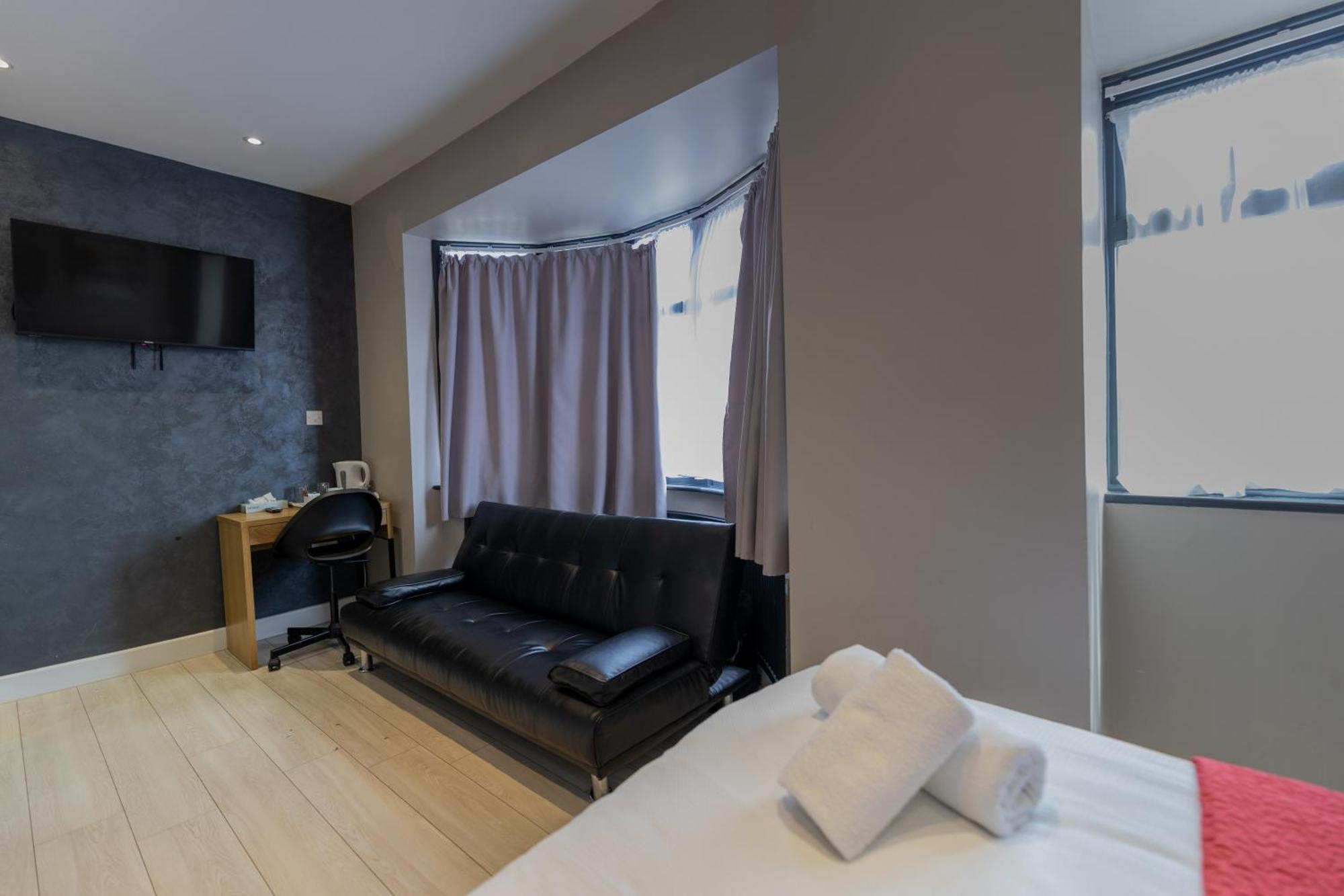 Paragraph Edmonton Palmers Green Esterno foto